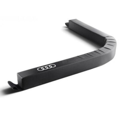 Гнучкий роздільник багажного відсіку Audi, 8U0017238